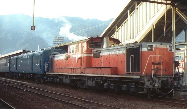旧型客車　オリジナル鈍行列車 1982年 旧型客車 夜行鈍行はやたま
